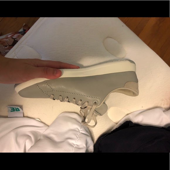 Cole Haan sneakers - Picture 2 of 4